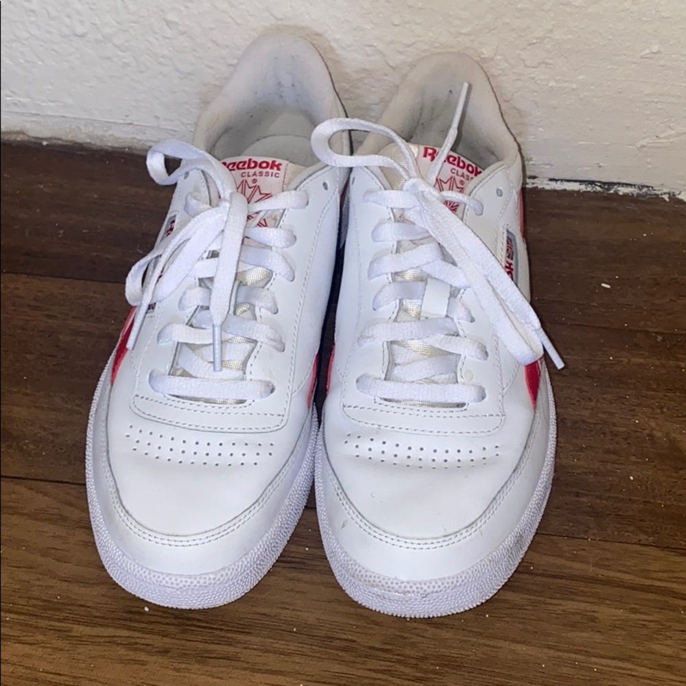 Men’s Size 8 Reebok’s